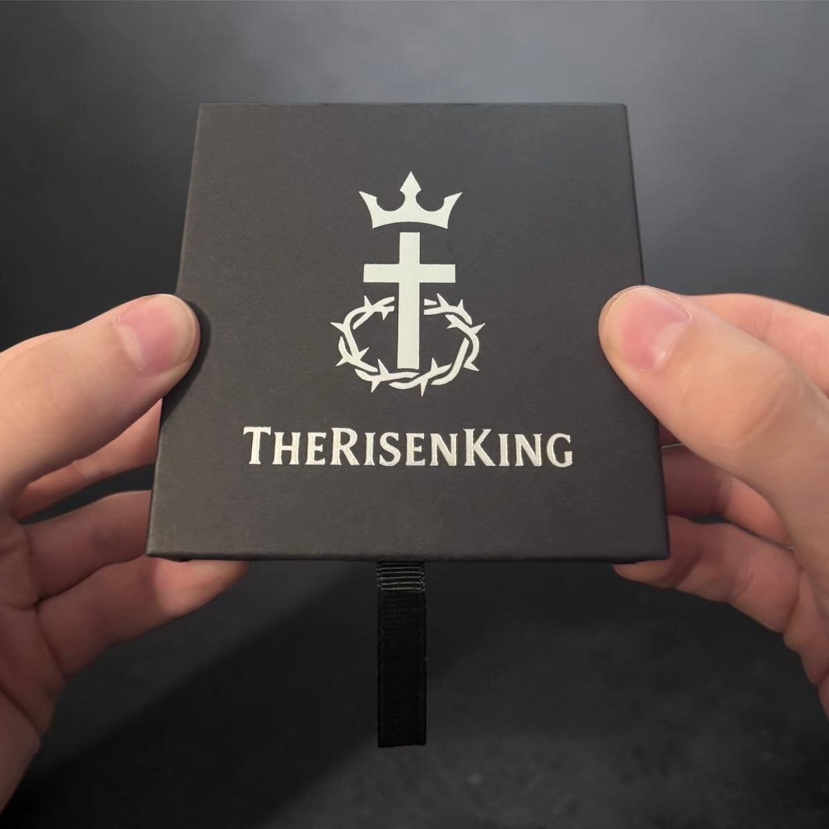 Crown of Thorns Cross Bracelet – 10K Gold