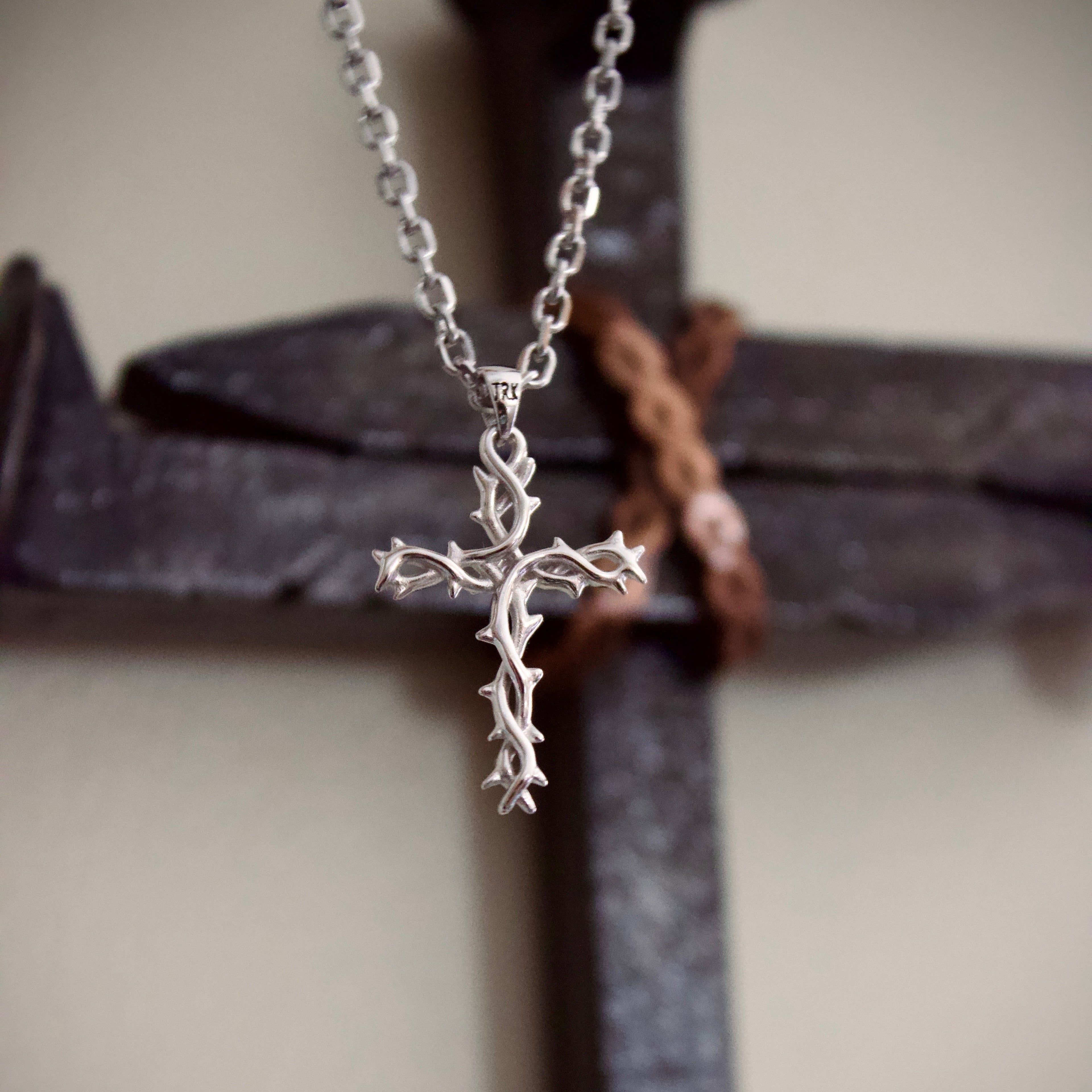 Crown of Thorns Cross Necklace (Silver)